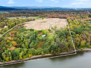 47 Bronk Rd, Selkirk, NY